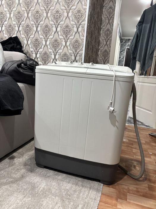 Машинка стиральная полу автомат
