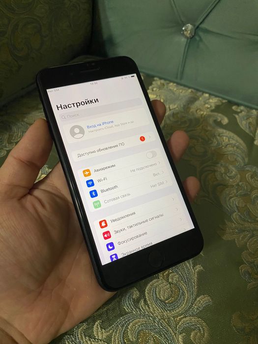 В продаже Айфон 7+.