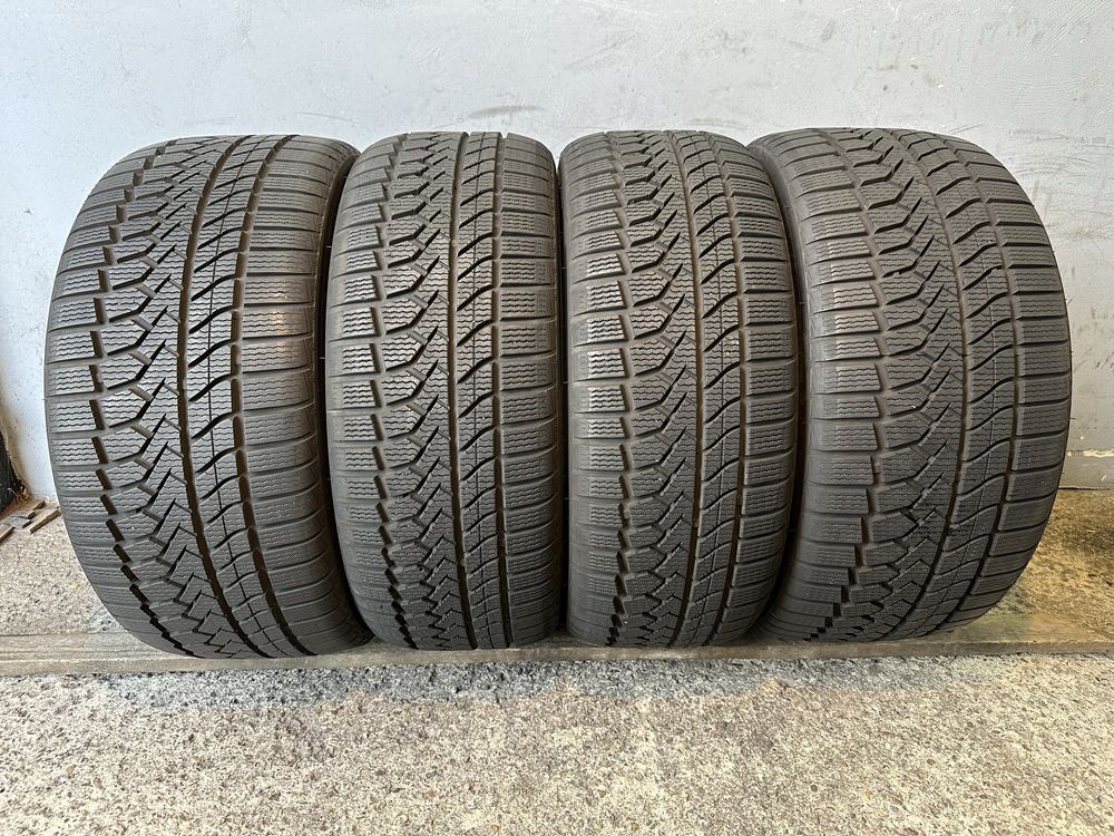 Гуми 255/35/19 и 225/40/19 GOODRIDE Zuper Snow Master