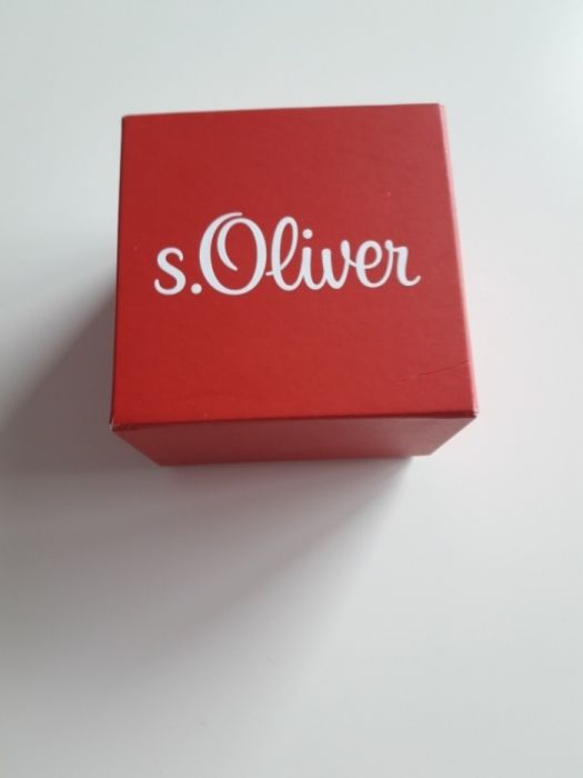 Нов дамски силиконов часовник s. Oliver