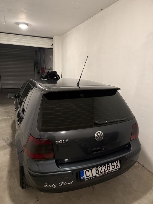 ВТОРИ СОБСТВЕНИК Golf4 1.9-110 Гледан със много любов