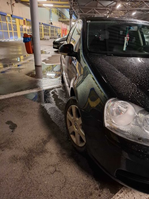 Vând sau schimb Volkswagen Golf 5