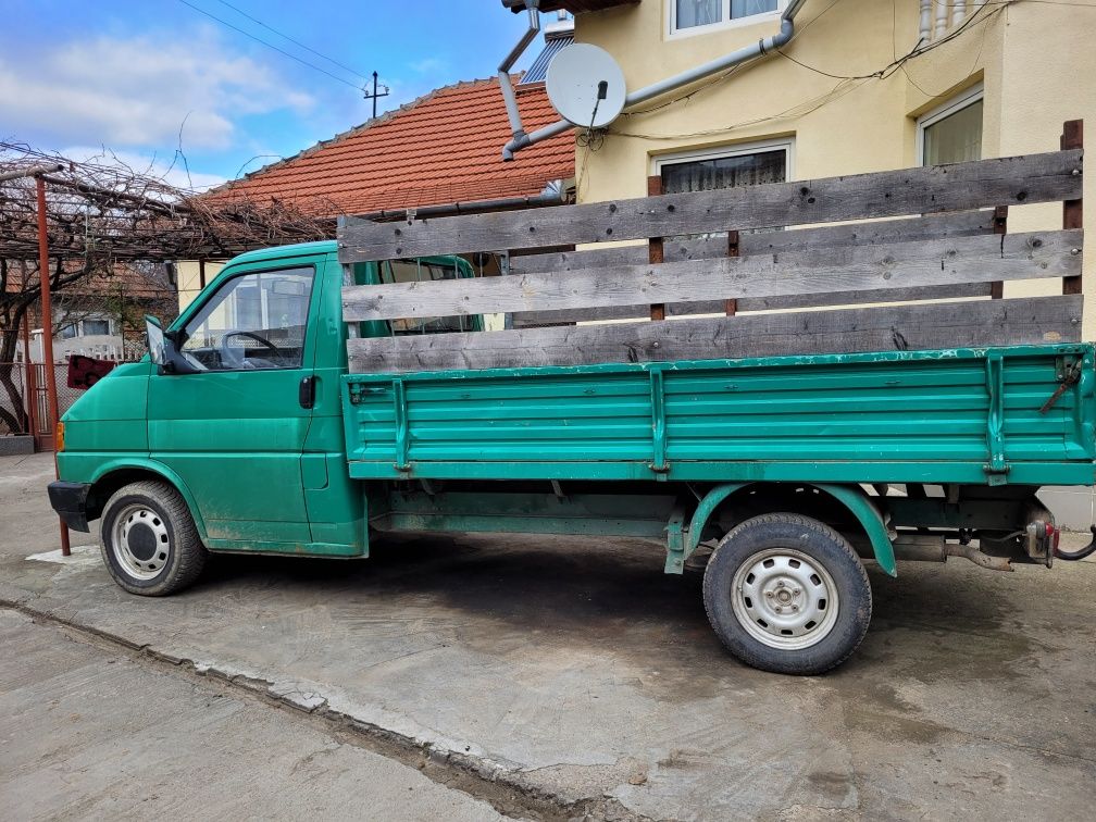 Vând camioneta vw transporter