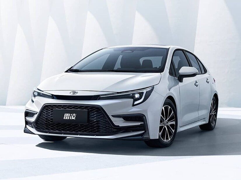 Накидка на приборную панель (алькантара) Toyota Corolla, Levin