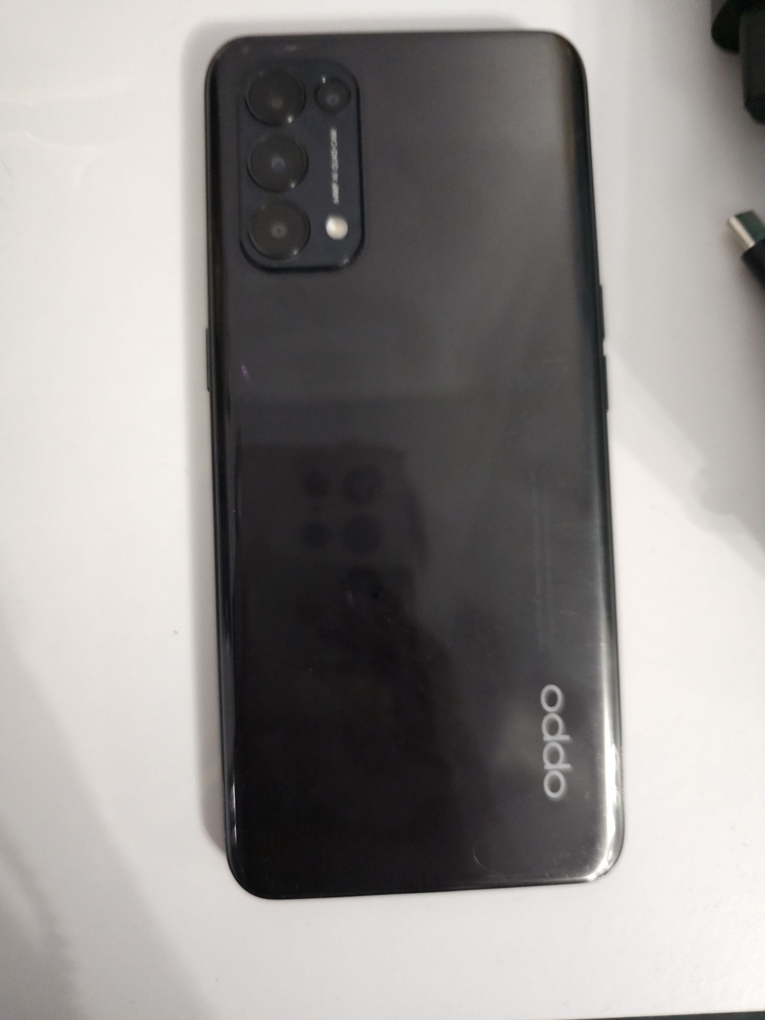 Oppo reno 5G cutie plus încărcător