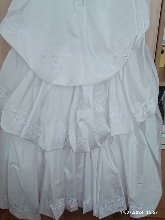 Rochie de mireasa + trena mărimea 38-40