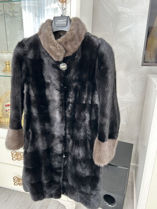 Продам норковую шубу рр 42/44