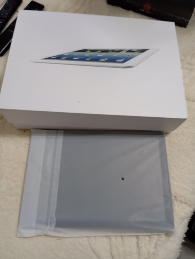 Tableta android 13 cu slot SIM memorie 128GB și 6GB ram