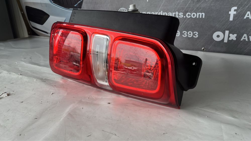 Десен стоп Opel Vivaro