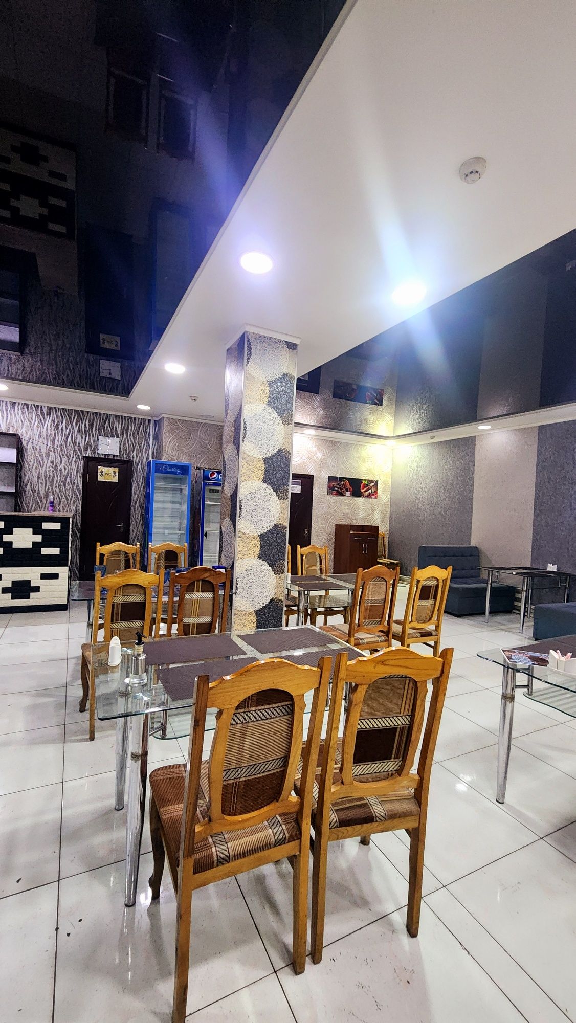 Продаётся кафе ресторан чиланзар Бунедкор улица