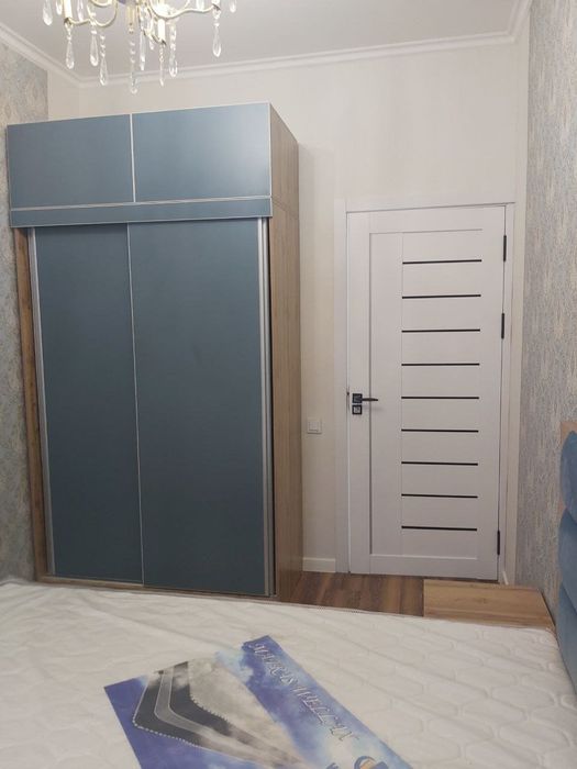 Срочно сотилади. Чиланзар с квартал