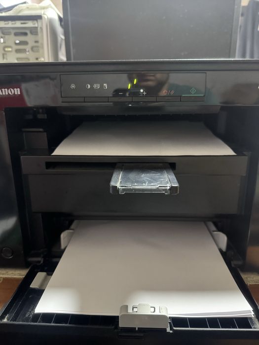 МФУ Canon   MF 3010