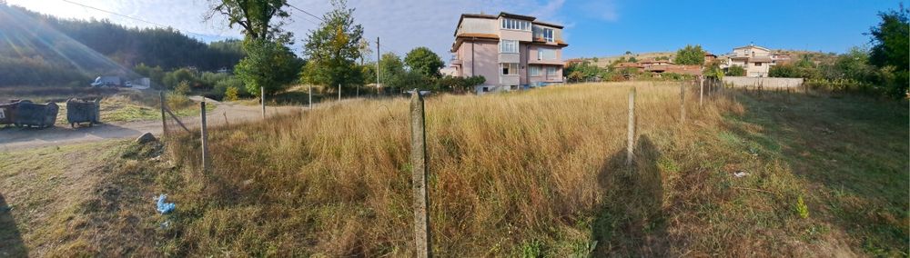 Продавам парцел в с. Рилци