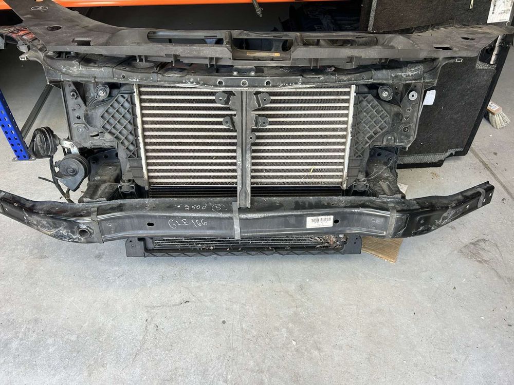 Mercedes W166 GLE маска/радиатори