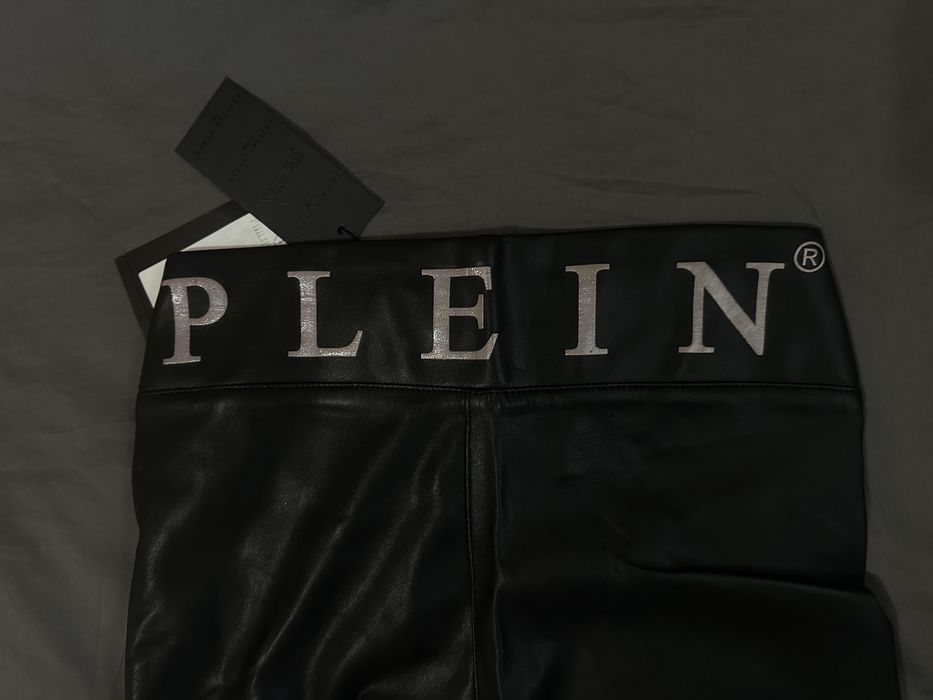 Кожен клин Philipp Plein