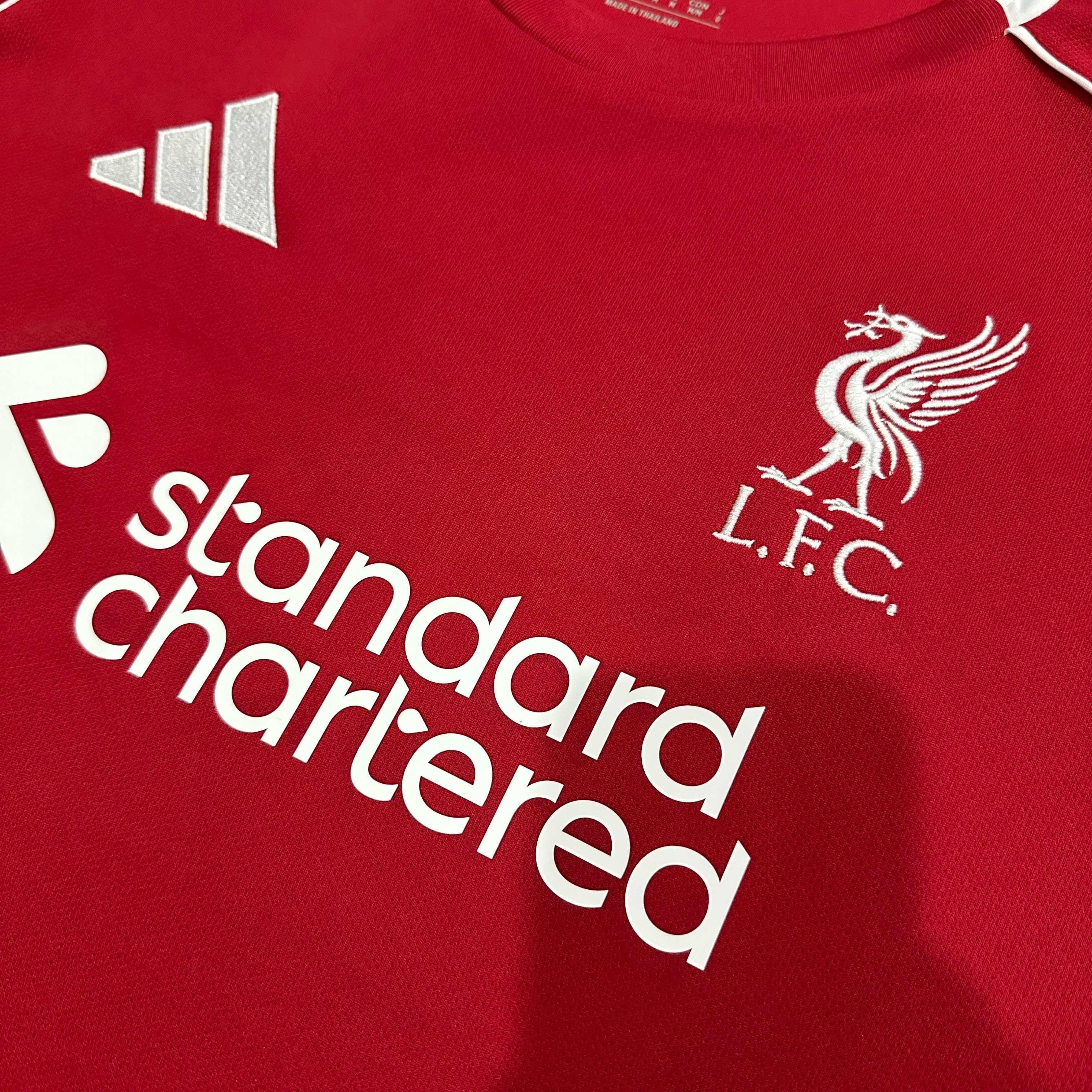 Тениска на Liverpool FC за сезон 25/26 в отлично състояние!