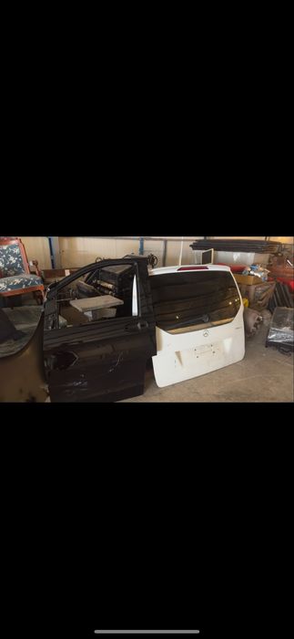 Седалки за Mercedes W447  и Vito