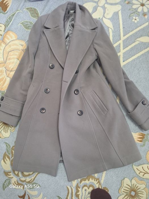 Продам пальто среднее состояние