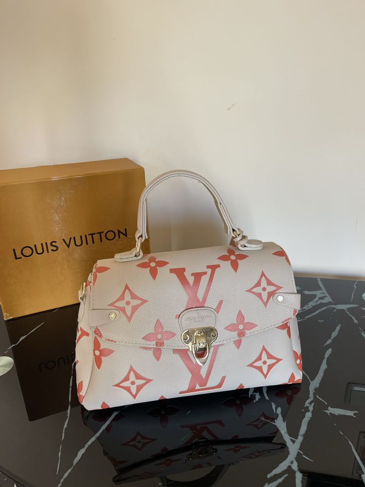 Дамска чанта Louis Vuitton