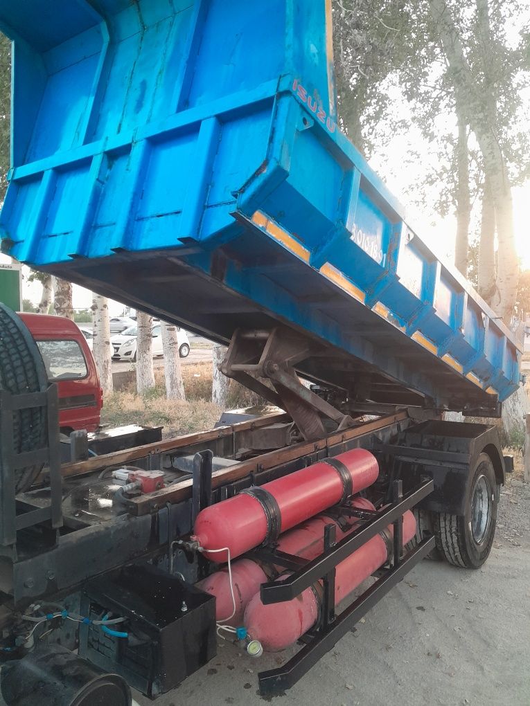 Isuzu sotiladi samasval yili 2012