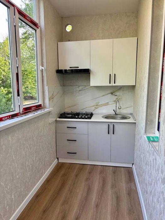 Квартира 2/2/4 
Юнусабад  6 квартал