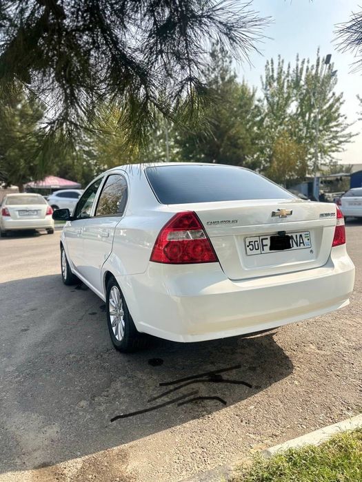 Chevrolet Neksiya 3