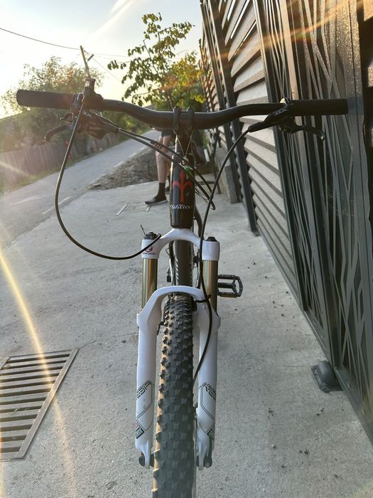 Vând bicicleta Mtb Wilier cadru carbon M
