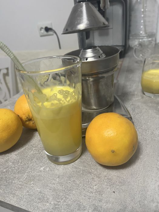 Storcator fructe portocolale grefe