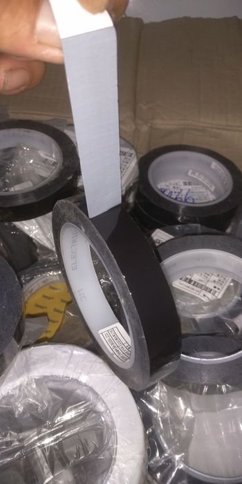 Чорний скотч. электрическая лента. Чорний скотч