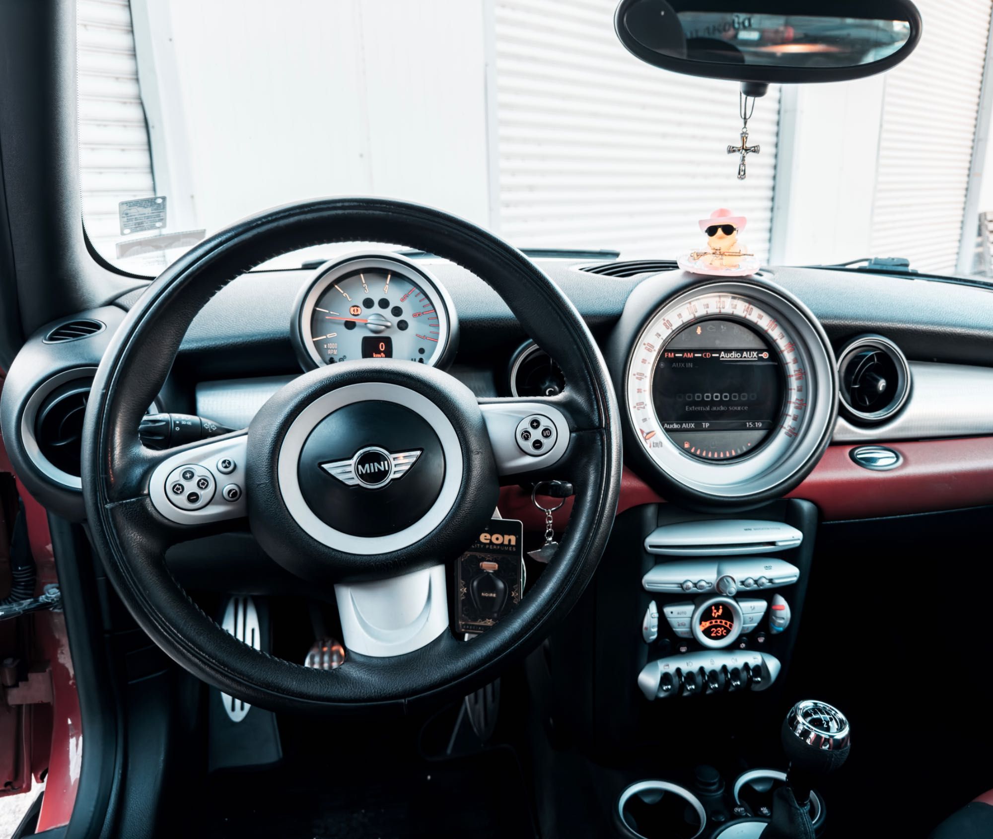 Продавам MINI COOPER D R56 1.6d