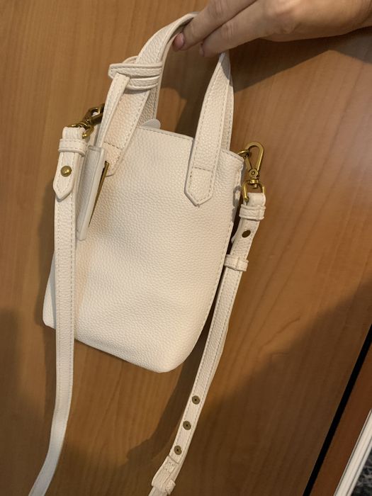 Дамска Чанта Guess