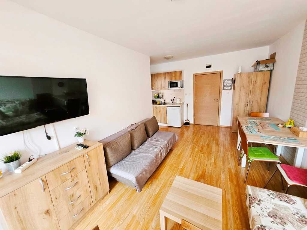 Продава се Двустаен апартамент в к.к. Слънчев бряг - 57 кв.м за 858 €/кв.м - Снимка #3