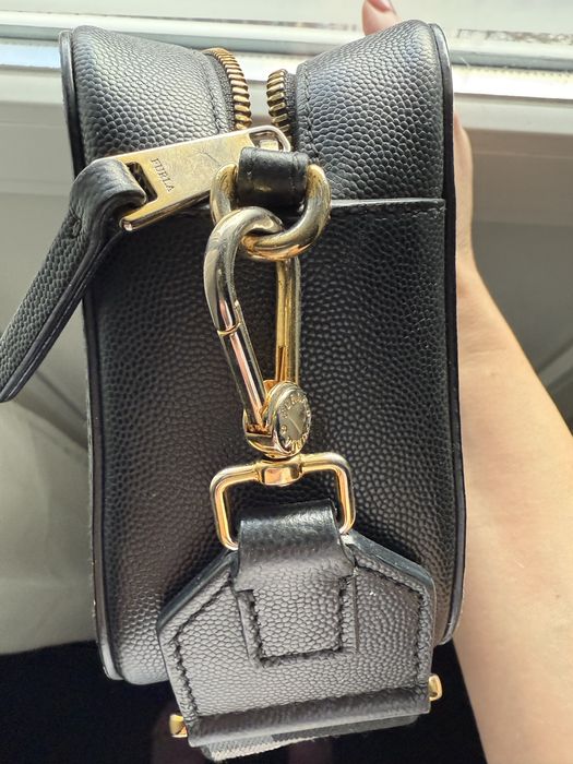 Чанта Furla носена