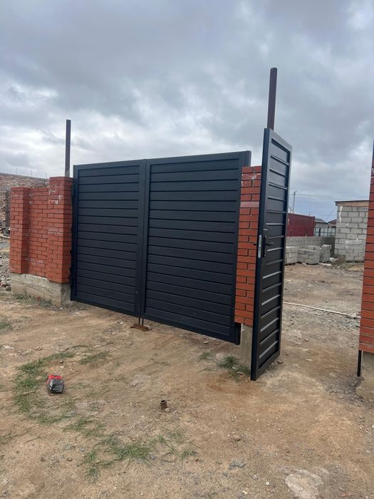 Продам участок с временным домом