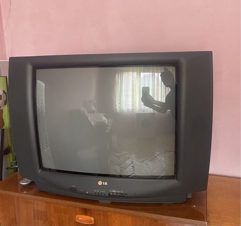 Голям телевизор LG