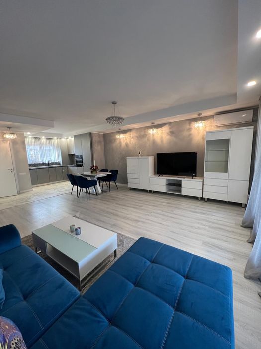 Vila Spatioasa 3 camere cu Mansarda Cosmopolis