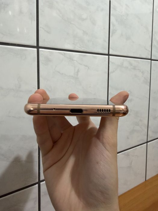 Samsung Galaxy S20 FE, achizitionat de pe Flip