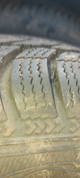 Зимни гуми 195 60 15 Debica