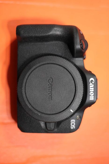 Aparat foto Canon r50+ 2 obiective+ geanta de umar