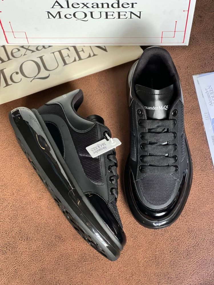 Adidasi Alexander Mcqueen Noi !!! Marimi 40//44 !!!