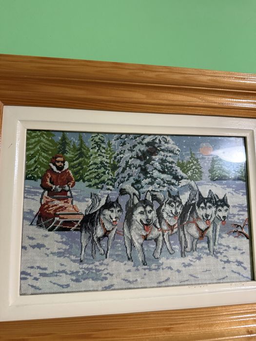 Goblen cusut manual – Sanie trasă de husky, ramă inclusă