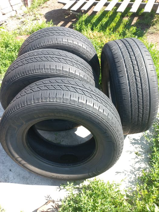 Продам шины на внедорожник