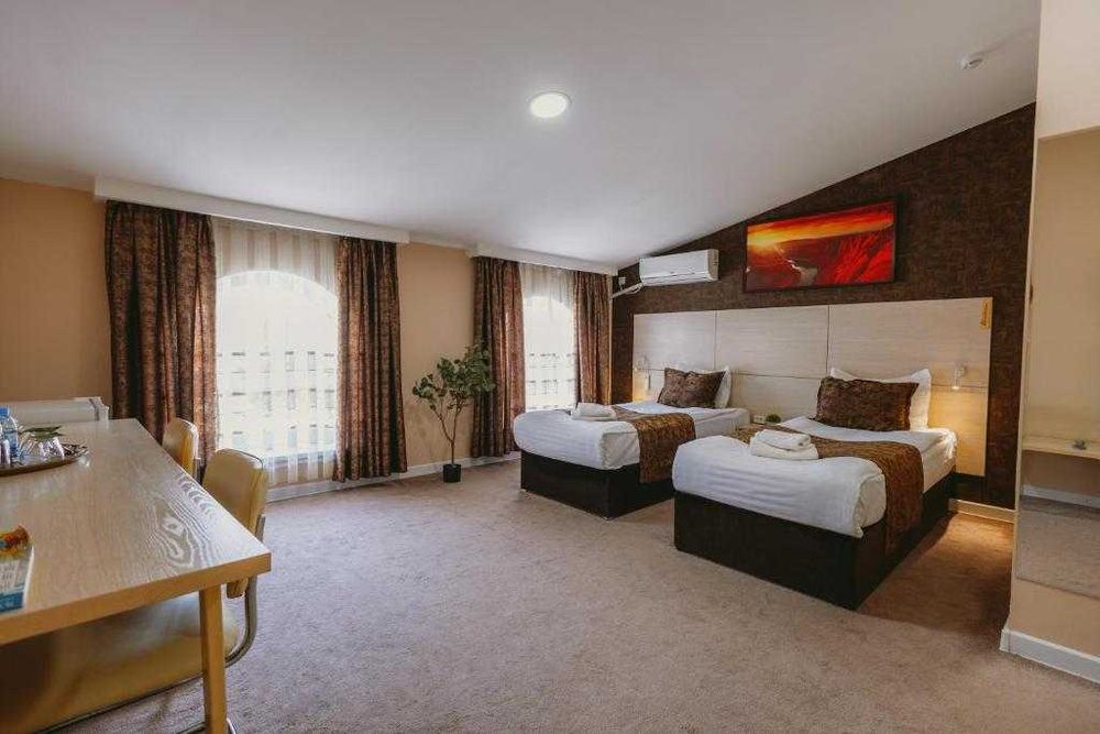 Кунлик ижара Отель (CIty Hotel)