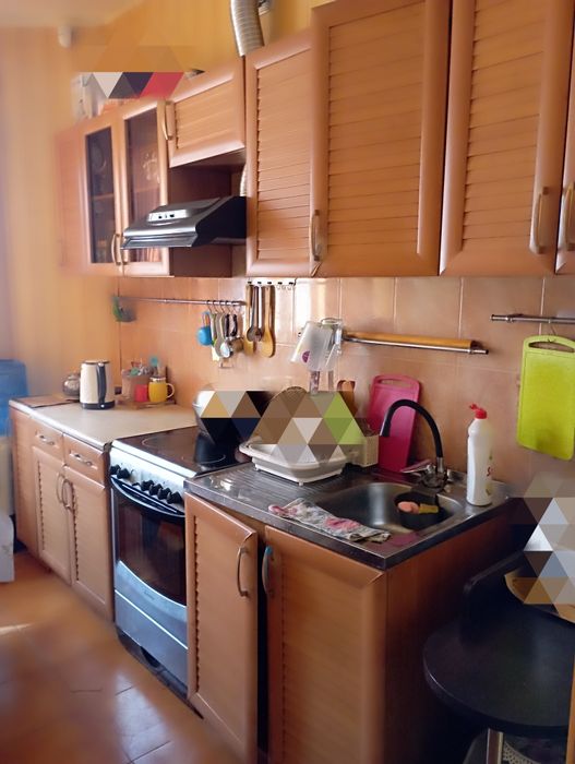 Кухонный гарнитур и все что надо