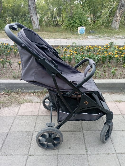 Продам коляску срочно.