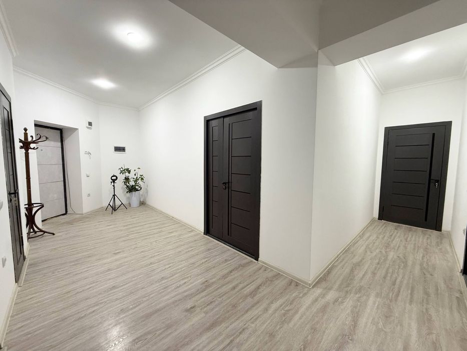 Продаю квартиру в Яшнабадском районе ЖК АРИСТОКРАТ 3/3/8