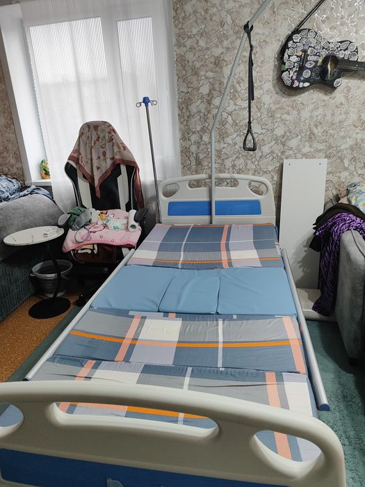 Кровать медицинская с пультом управления. Майкудук