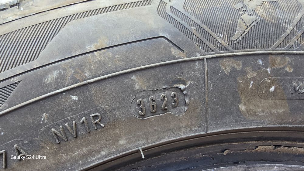 235 55 R17 Iarna Goodyear dot 3623