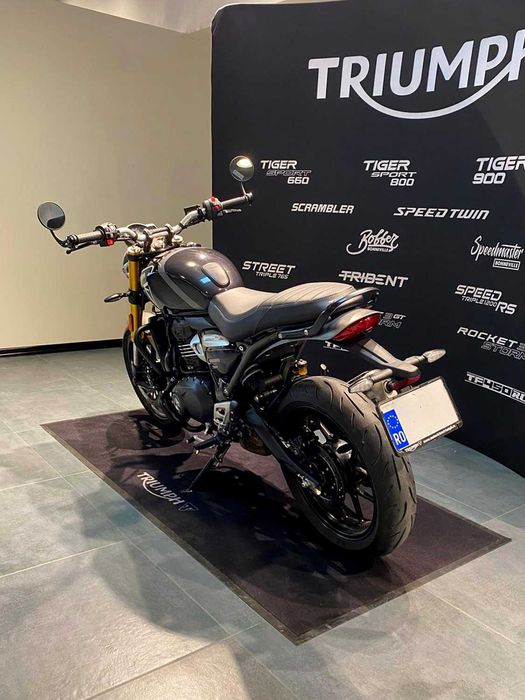 Motocicleta Triumph Speed 400 2025 Second | Rate | Leasing