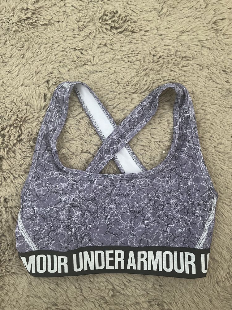 Топ Under Armour